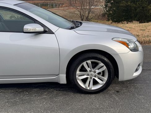 Used 2012 Nissan Altima 2.5 S w/ 2.5S Premium Pkg image 25