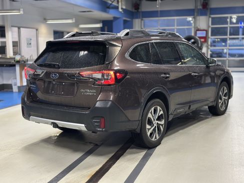 Used 2021 Subaru Outback Touring XT image 5