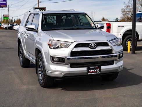 Used 2019 Toyota 4Runner SR5 image 2