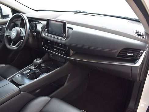 Used 2021 Nissan Rogue SV w/ Premium Package FWD image 68
