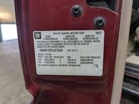 Used 2001 Chevrolet Tahoe LS w/ LS Preferred Equipment Group image 21