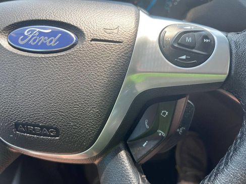 Used 2013 Ford Escape Titanium w/ Class II Trailer Tow Pkg image 19