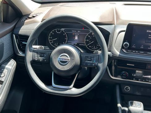 Used 2021 Nissan Rogue SV FWD image 34