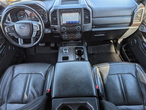 Used 2021 Ford Expedition Limited image 5