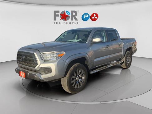 Used 2021 Toyota Tacoma SR AWD/4WD image 7