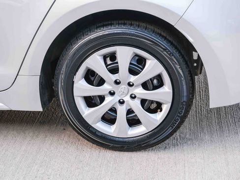 Certified 2024 Toyota Corolla LE FWD image 9
