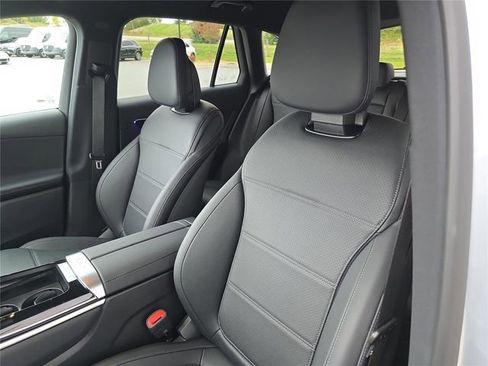 New 2026 Mercedes-Benz GLC 300 4MATIC image 23