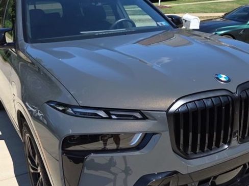 Used 2026 BMW X7 M60i AWD/4WD image 2