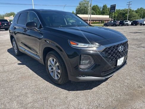 Used 2019 Hyundai Santa Fe SE w/ Cargo Package FWD image 3
