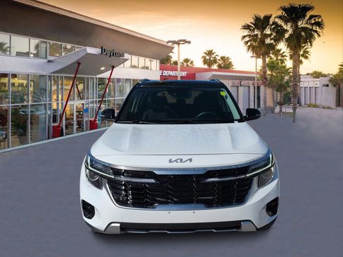 Used 2024 Kia Seltos S FWD image 8