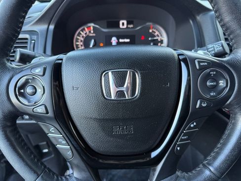 Used 2017 Honda Pilot Elite image 21