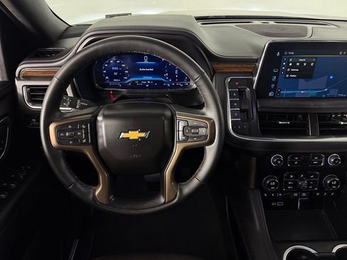 Used 2024 Chevrolet Suburban High Country w/ Premium Package 2 RWD image 14