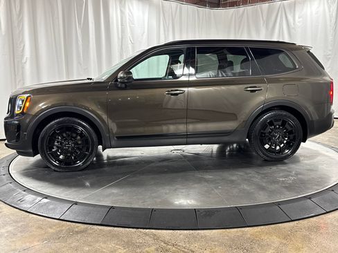 Used 2022 Kia Telluride EX w/ EX Premium Package AWD/4WD image 8