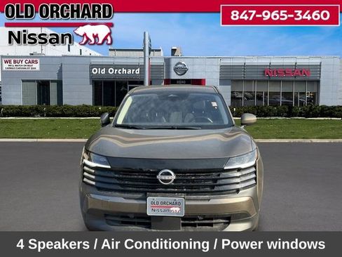 Used 2025 Nissan Kicks SV w/ Interior Electronics Package FWD image 2