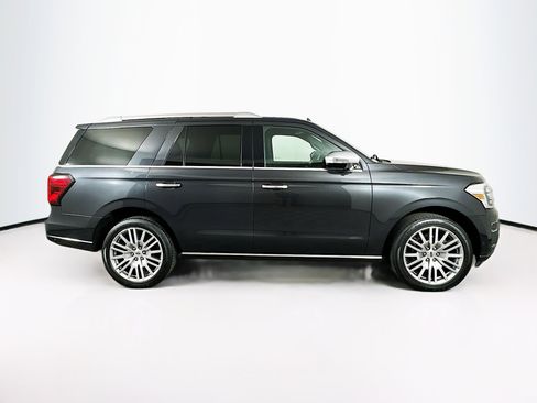 Used 2022 Ford Expedition Platinum image 10