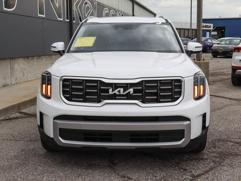 Used 2025 Kia Telluride S FWD image 2