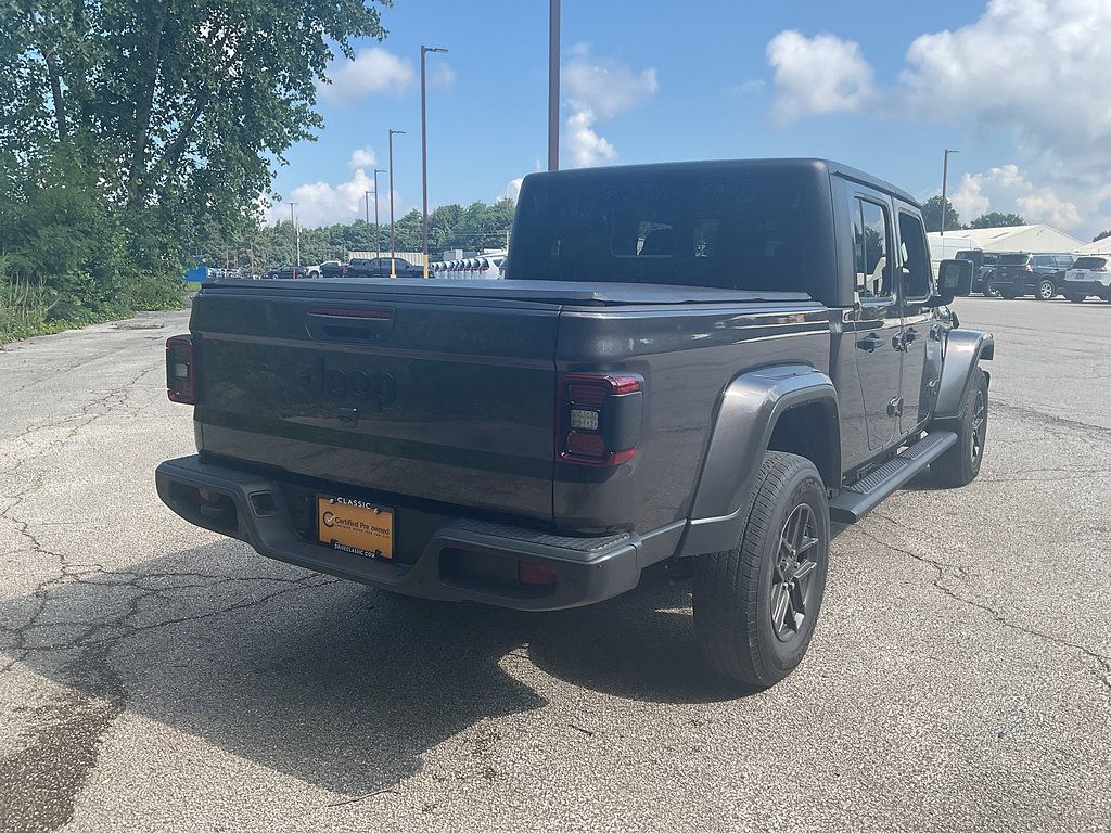 Used 2024 Jeep Gladiator Sport AWD/4WD image 5