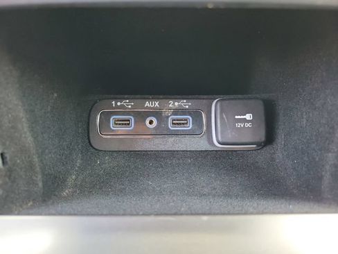 Used 2020 Jeep Grand Cherokee Limited w/ Luxury Group II RWD image 25