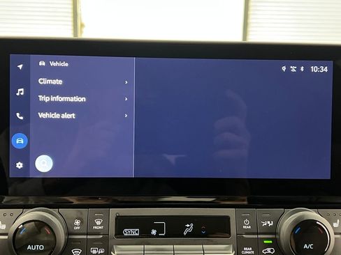 Used 2025 Toyota Grand Highlander AWD image 60