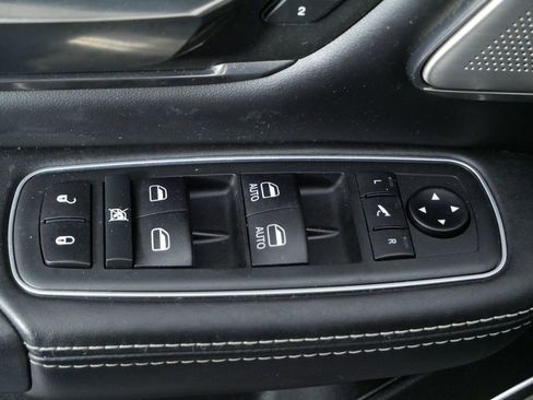 Used 2020 RAM 1500 Limited image 17