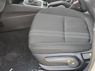 New 2026 Hyundai Venue SEL video 3