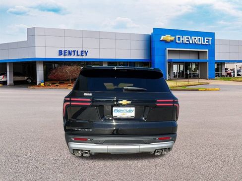 New 2026 Chevrolet Traverse LT w/ Sun and Wheel Package image 4