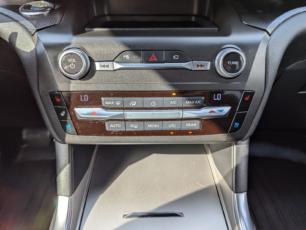 Used 2020 Ford Explorer ST AWD/4WD image 23