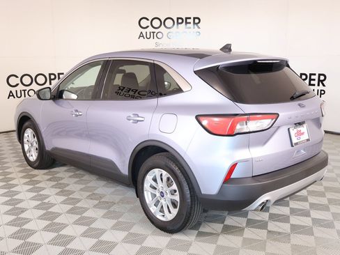 Used 2022 Ford Escape SE w/ Convenience Package FWD image 23