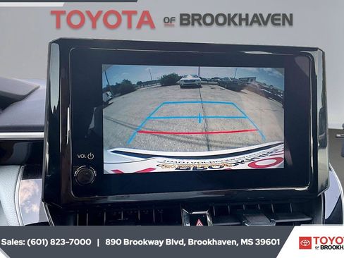 Used 2025 Toyota Corolla SE FWD image 15