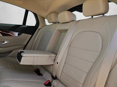 Used 2017 Mercedes-Benz GLC 300 4MATIC Coupe image 15