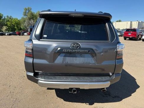 Used 2019 Toyota 4Runner TRD Off-Road Premium AWD/4WD image 5