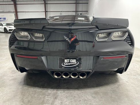 Used 2016 Chevrolet Corvette Z06 w/ 3LZ Preferred Equipment Group RWD image 14