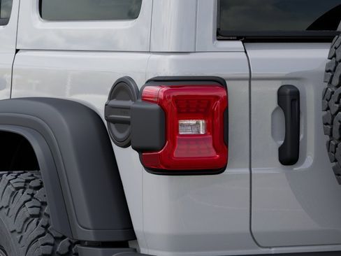 New 2026 Jeep Wrangler Unlimited Rubicon AWD/4WD image 34