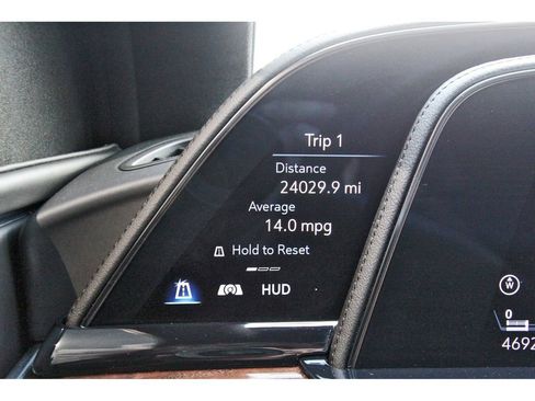 Used 2022 Cadillac Escalade Sport Platinum w/ LPO, ONYX Package image 22