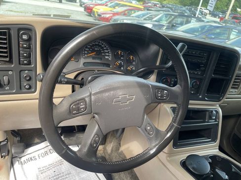 Used 2003 Chevrolet Avalanche 4x4 w/ Suspension Package, Off-Road image 14
