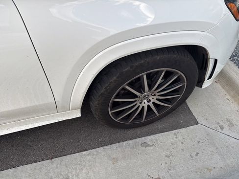 Used 2022 Mercedes-Benz GLS 450 4MATIC image 6