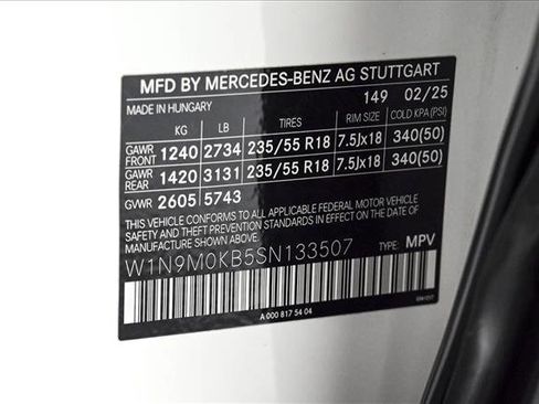 Certified 2025 Mercedes-Benz EQB 300 4MATIC image 24