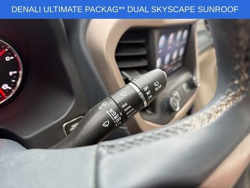 Used 2023 GMC Acadia Denali w/ Denali Ultimate Package image 32