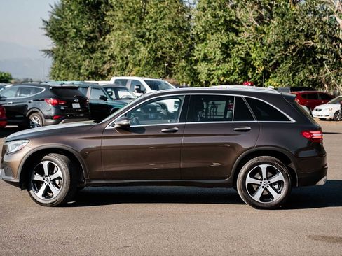 Used 2018 Mercedes-Benz GLC 350e 4MATIC image 3