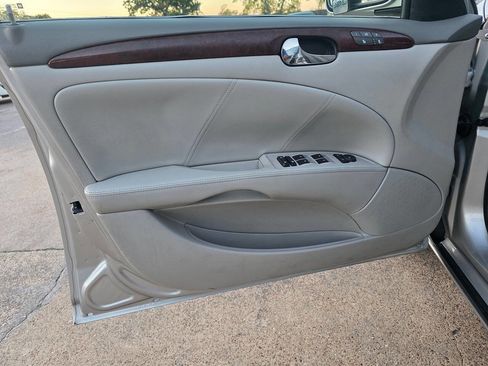 Used 2008 Buick Lucerne CXL w/ Luxury Package image 13