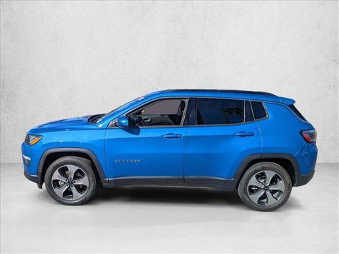 Used 2018 Jeep Compass Latitude w/ Popular Equipment Group image 8
