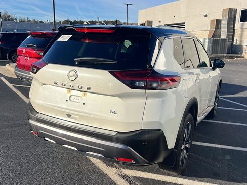 Used 2023 Nissan Rogue SL image 8