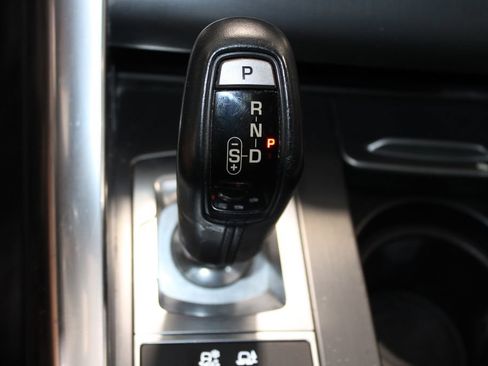 Used 2017 Land Rover Range Rover Sport SE AWD/4WD image 40