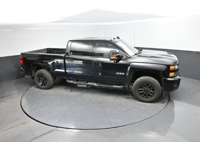 Used 2017 Chevrolet Silverado 2500 LTZ w/ Midnight Edition AWD/4WD image 36