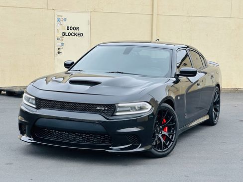 Used 2016 Dodge Charger SRT Hellcat w/ Harman/Kardon Audio Group image 4