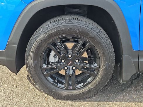 Used 2024 GMC Terrain AT4 w/ Tech Package AWD/4WD image 10