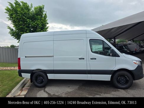 New 2026 Mercedes-Benz Sprinter 2500 image 3