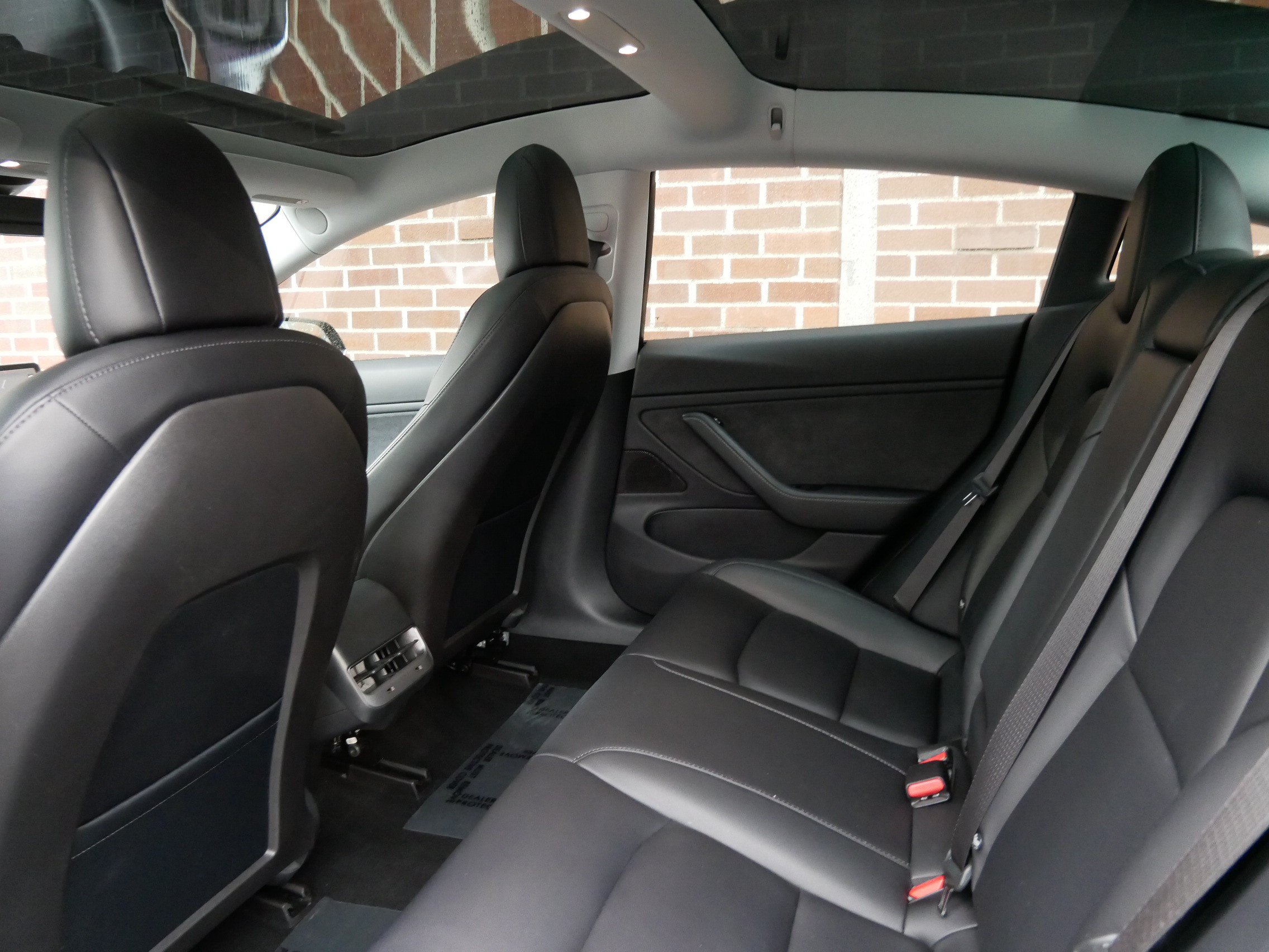 Used 2018 Tesla Model 3 Long Range AWD/4WD image 10