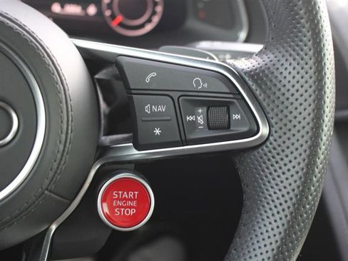 Used 2018 Audi R8 V10 w/ Carbon Exterior Package image 41