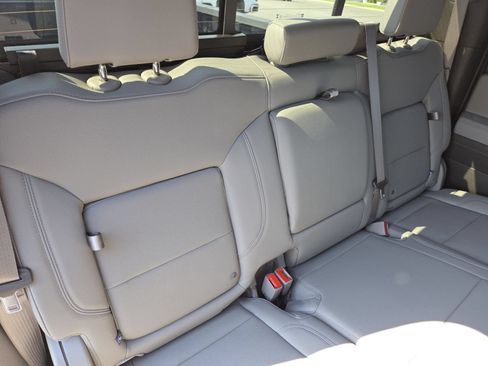 New 2026 GMC Sierra 2500 SLT w/ SLT Premium Package AWD/4WD image 22